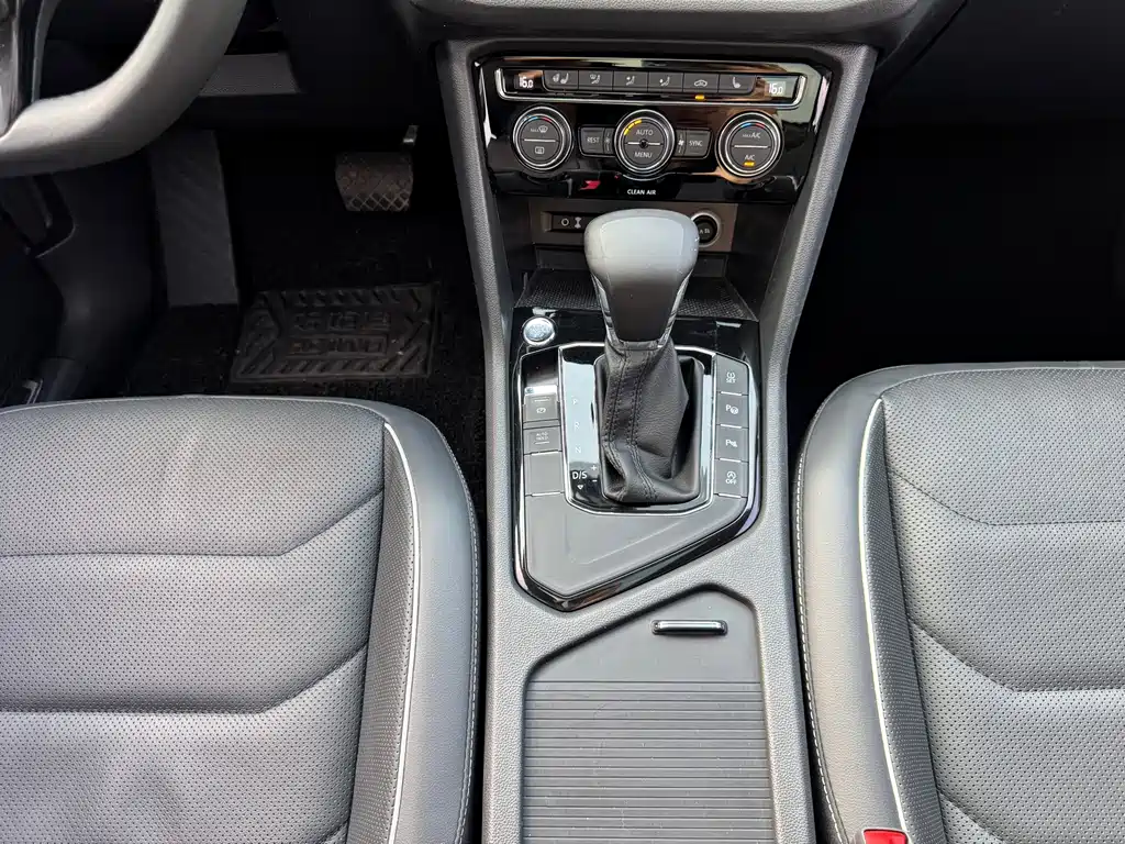 Volkswagen Tiguan L 2018 — фото 18
