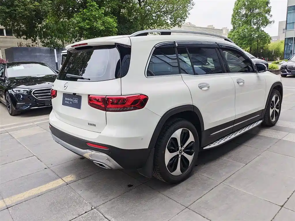 Mercedes-Benz GLB 2023 — фото 6