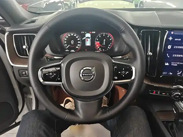 Volvo XC60 2021