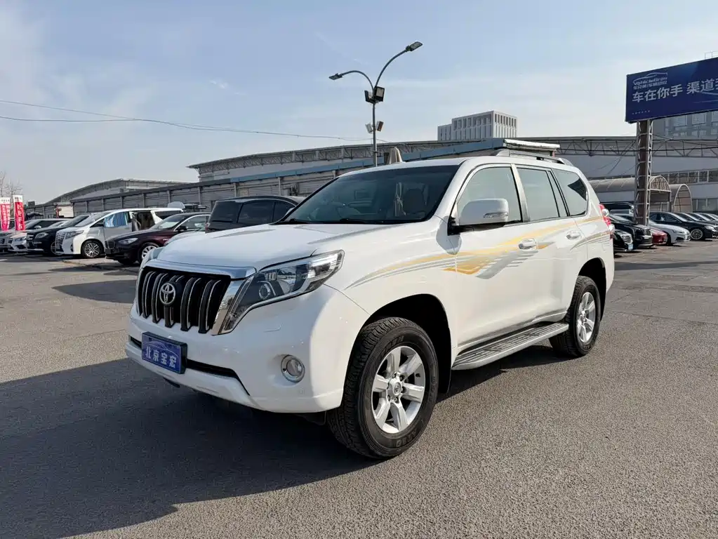 Toyota Prado 2016 — фото 1