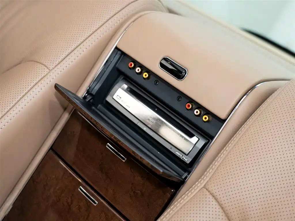 Maybach Maybach 2014 — фото 12
