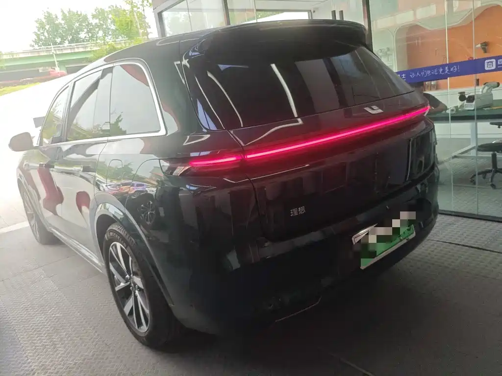 Li Auto Li L8 2023