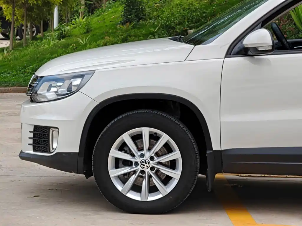 Volkswagen Tiguan 2017 — фото 9