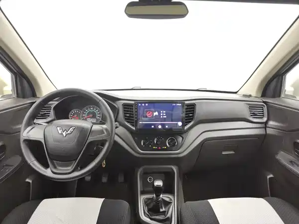 Wuling Hongguang V 2021
