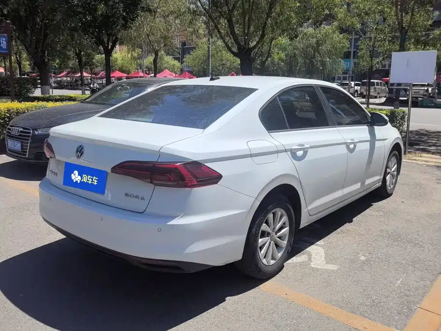 Volkswagen Bora 2021
