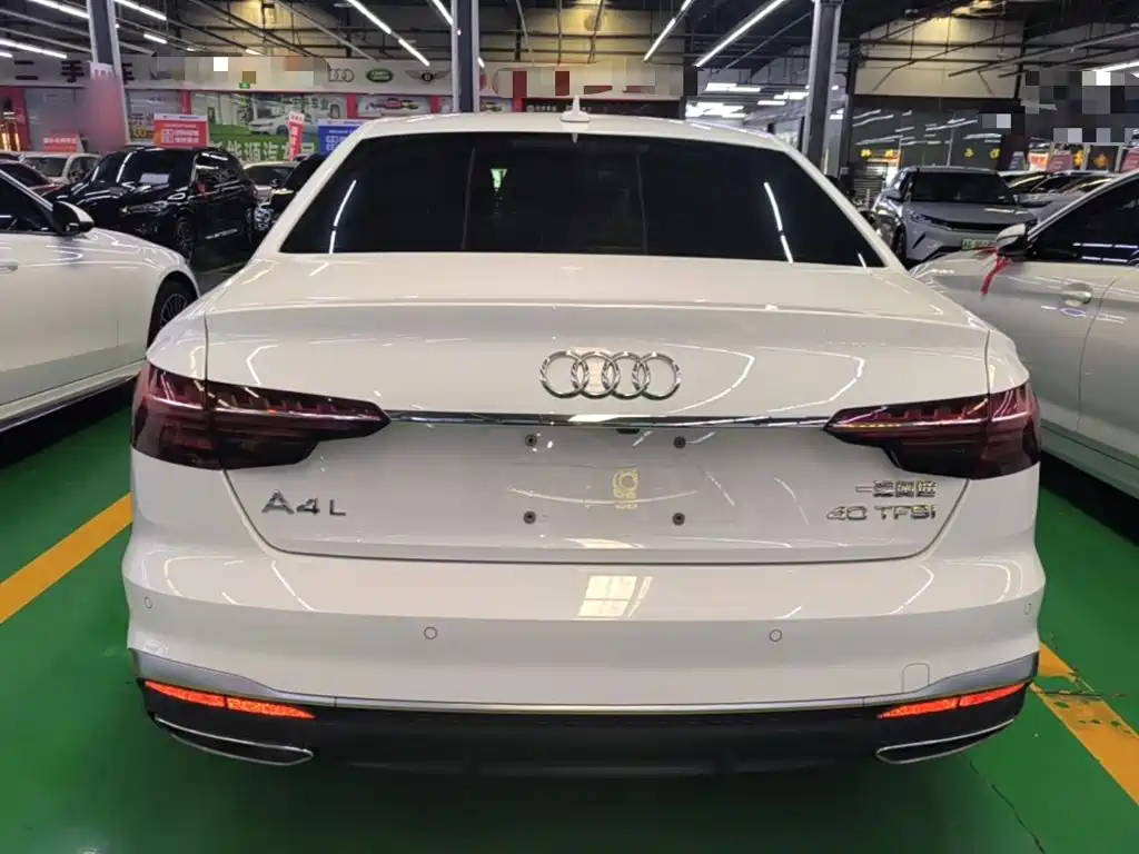 Audi A4L 2024
