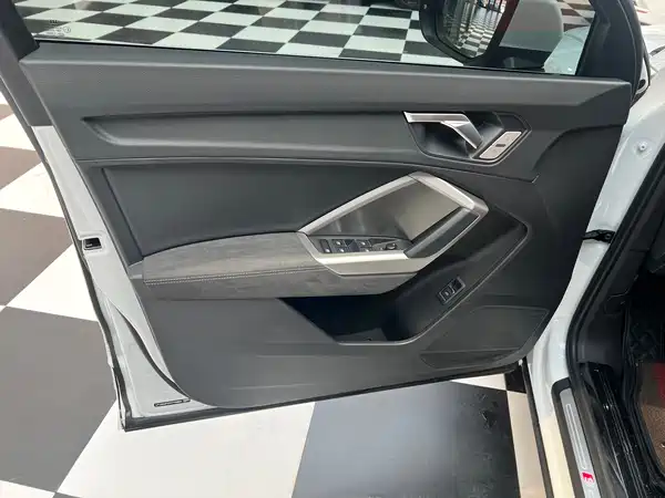 Audi Q3 2023
