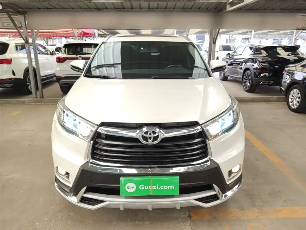 Toyota Highlander 2016 — фото 3