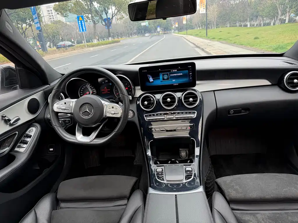 Mercedes-Benz C-Class 2019 — фото 9