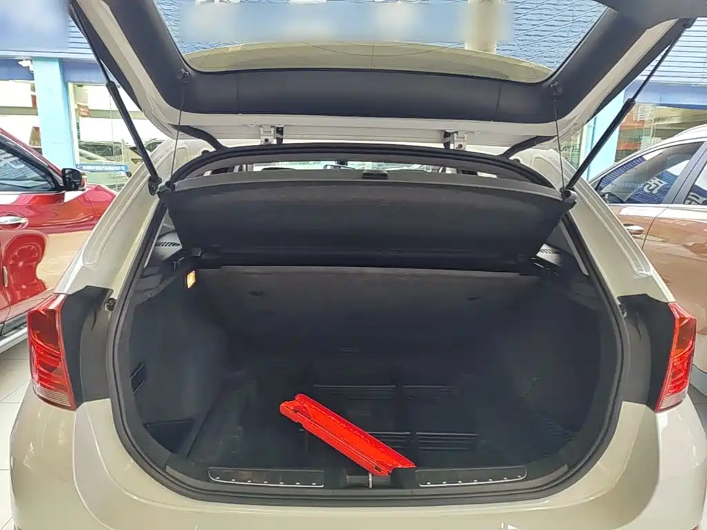 BMW X1 2015 — фото 19