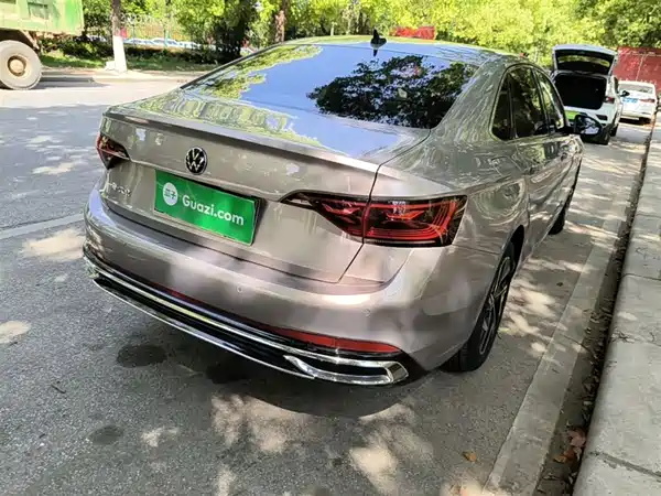 Volkswagen Sagitar 2023