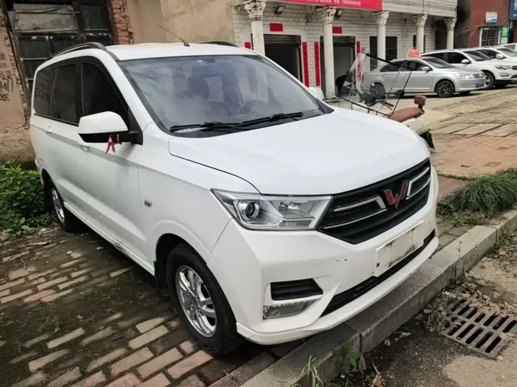 Wuling Hongguang 2019 — фото 4