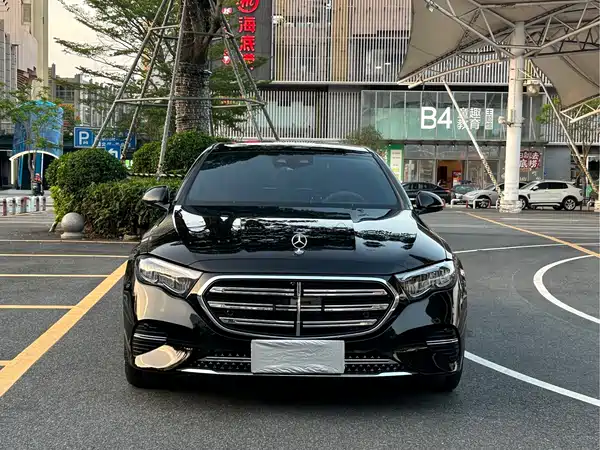 Mercedes-Benz E-Class 2025