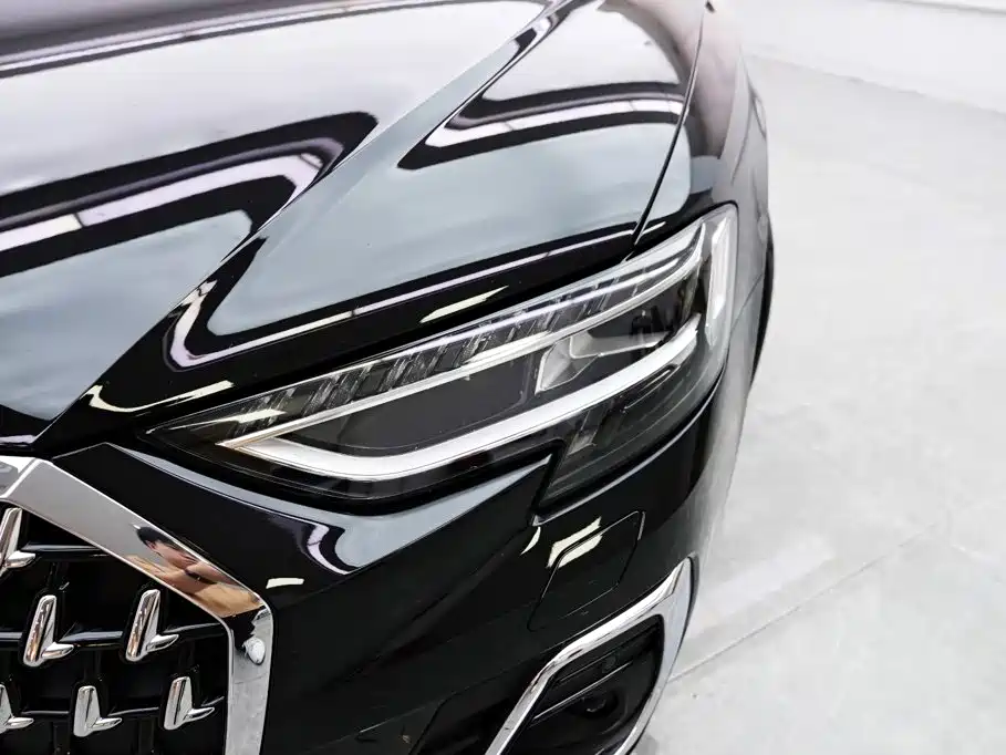 Audi A8 2024 — фото 2