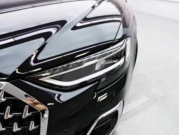 Audi A8 2024