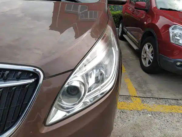 Buick GL8 2020
