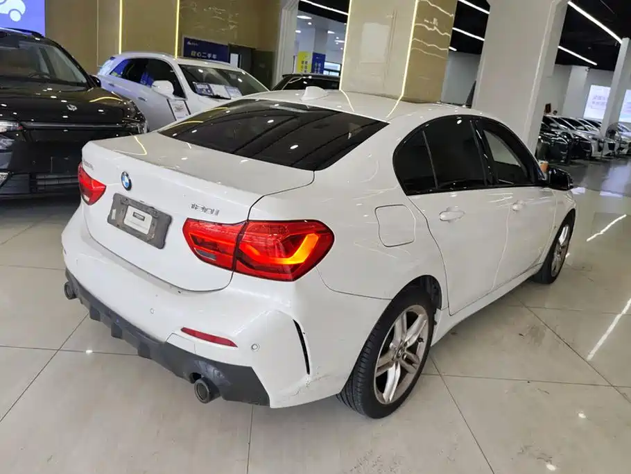 BMW 1 Series 2022