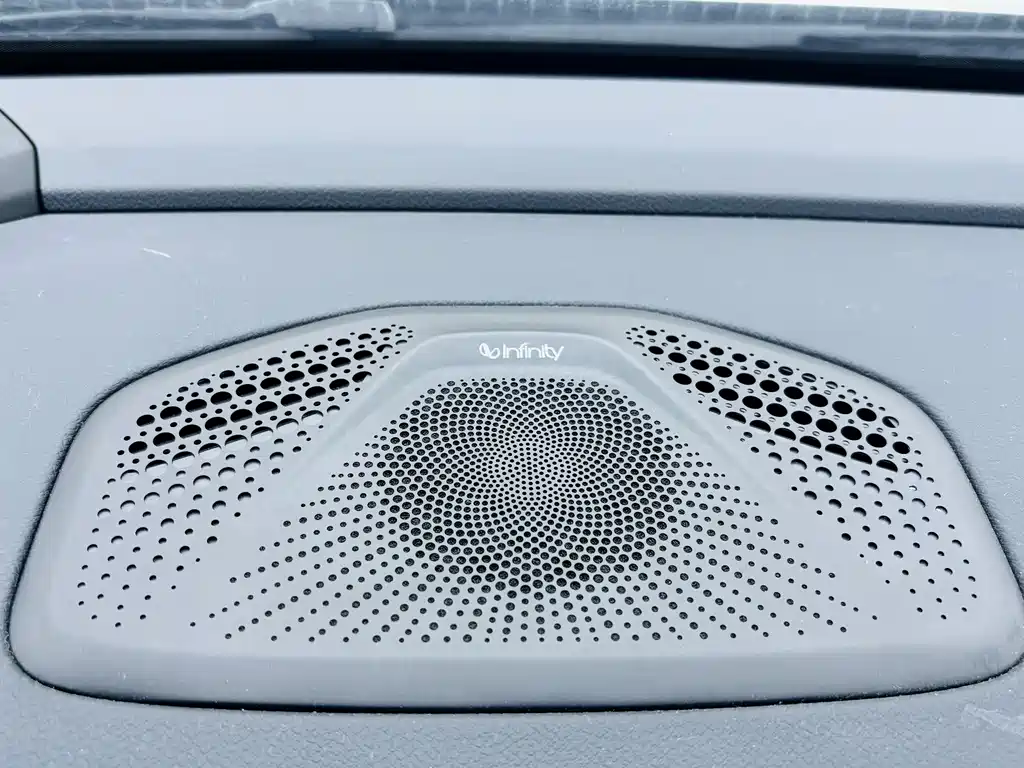 Geely Xingyue L 2023 — фото 11