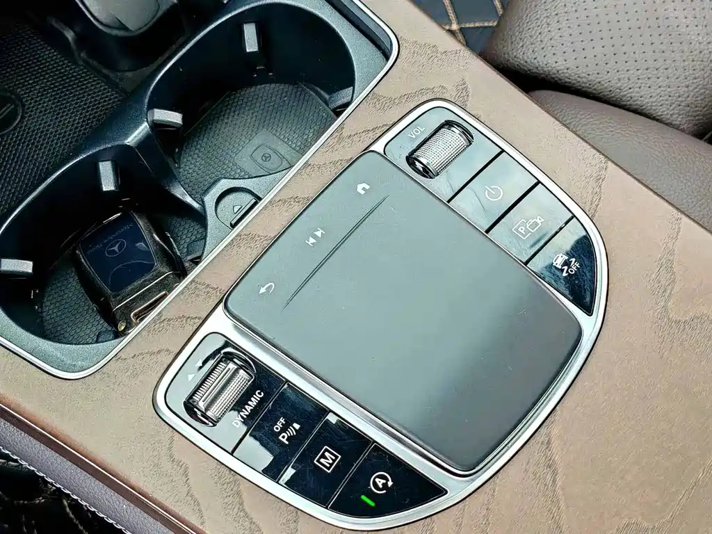 Mercedes-Benz GLC 2019 — фото 11