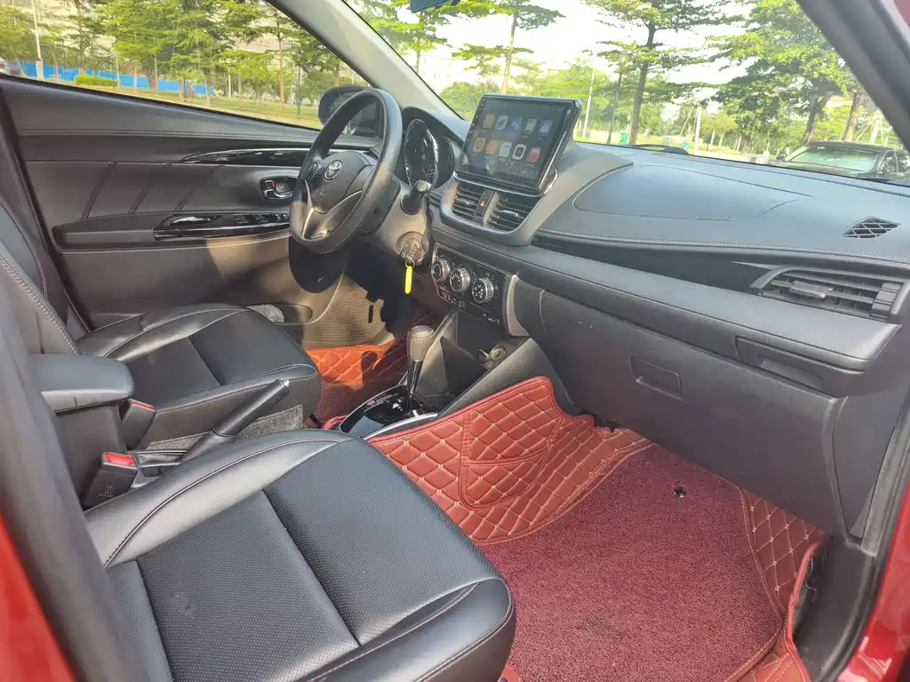 Toyota Yaris L 2021 — фото 12