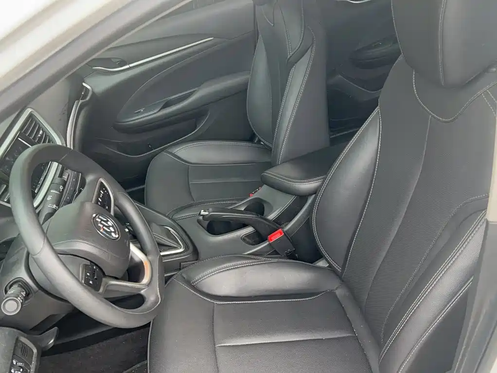 Buick Excelle 2022 — фото 14