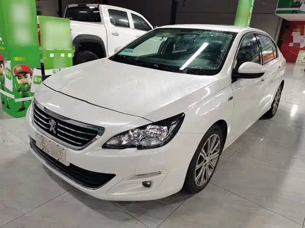 Peugeot 408 2015