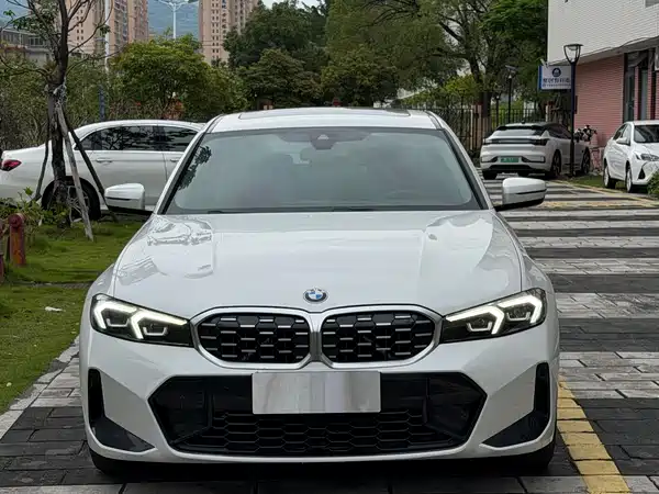 BMW 3 Series 2023