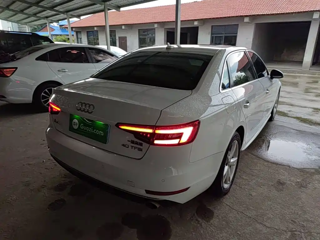 Audi A4L 2017