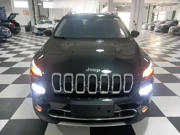 Jeep Cherokee 2018
