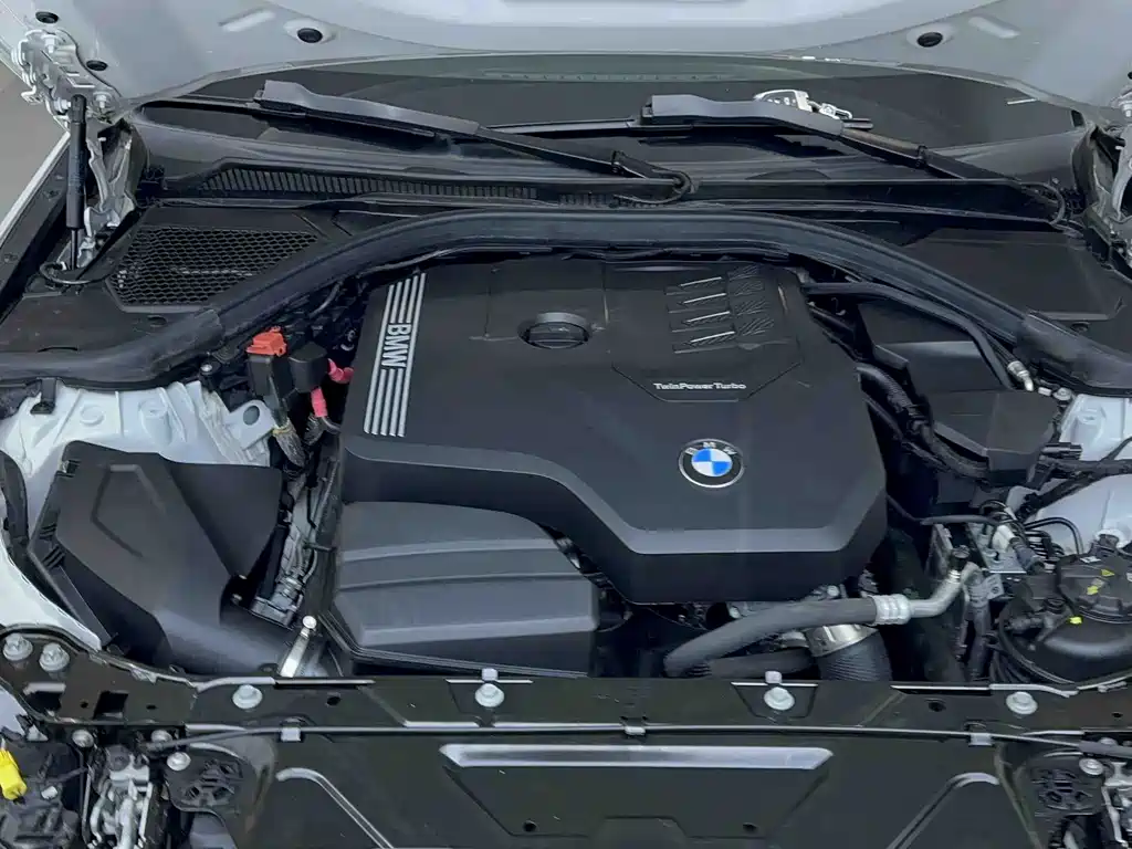 BMW 3 Series 2023 — фото 14