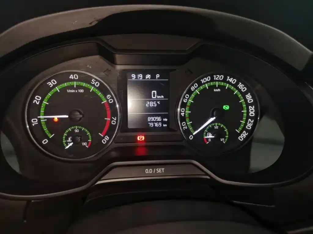Skoda Octavia 2017 — фото 12
