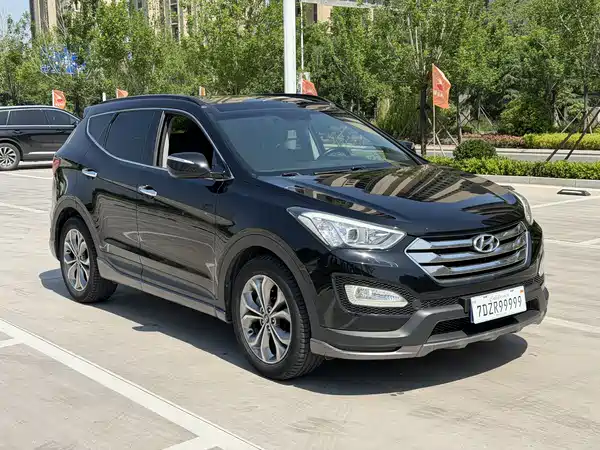 Hyundai Santa Fe 2013