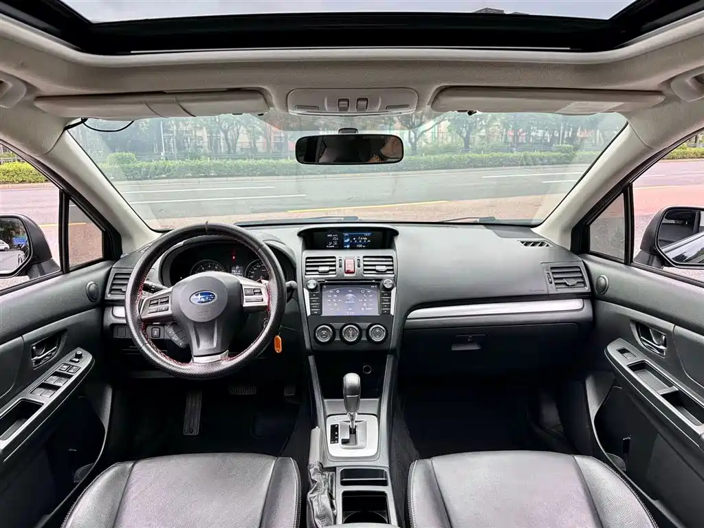 Subaru XV 2015 — фото 3