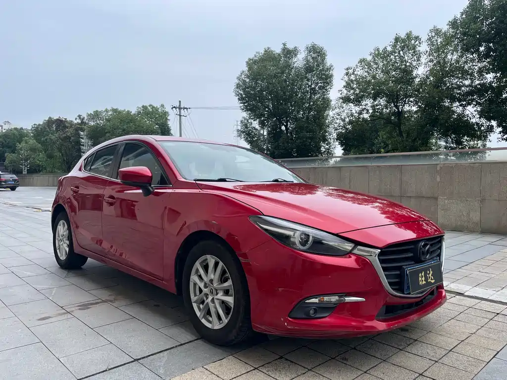 Mazda 3 Axela 2018 — фото 3