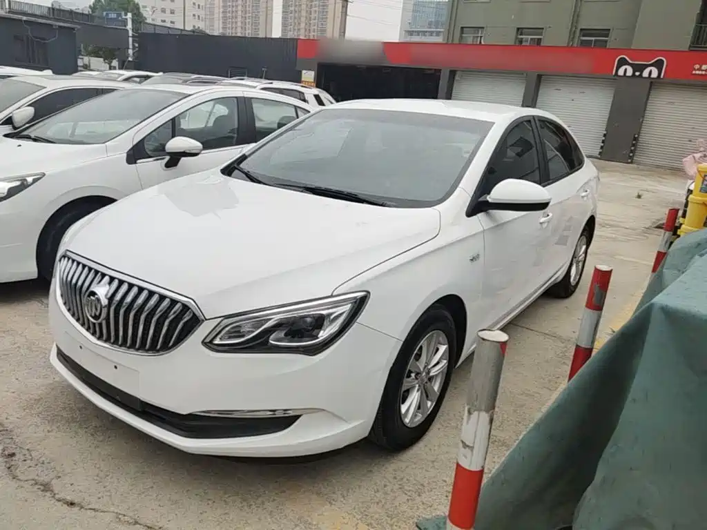 Buick Excelle 2017 — фото 2
