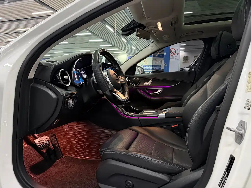 Mercedes-Benz C-Class 2020 — фото 4