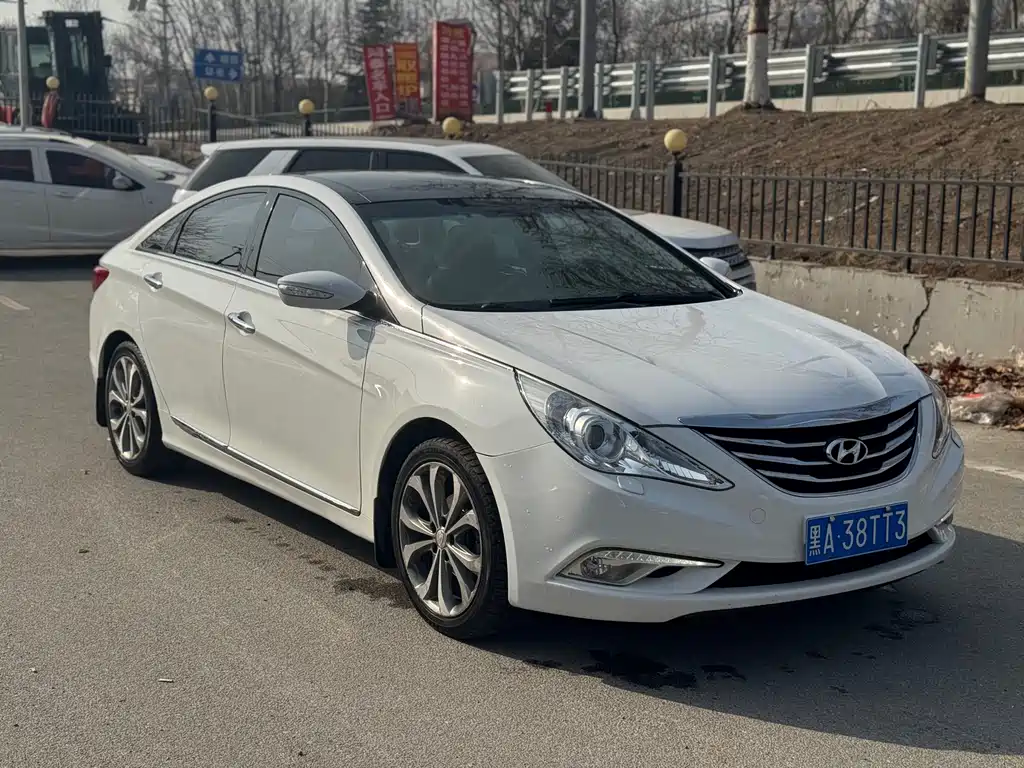Hyundai Sonata 2015 — фото 3