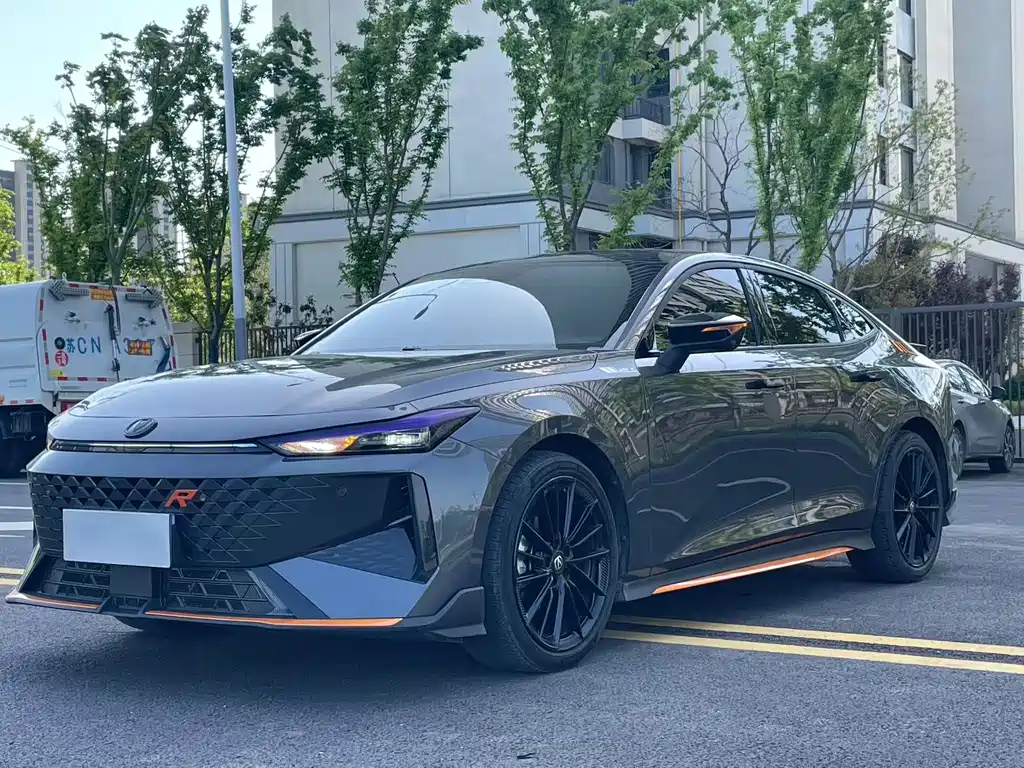 Changan UNI-V 2025