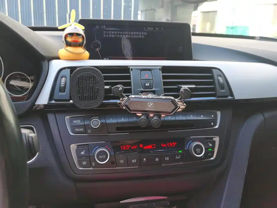 BMW 3 Series GT 2015 — фото 12
