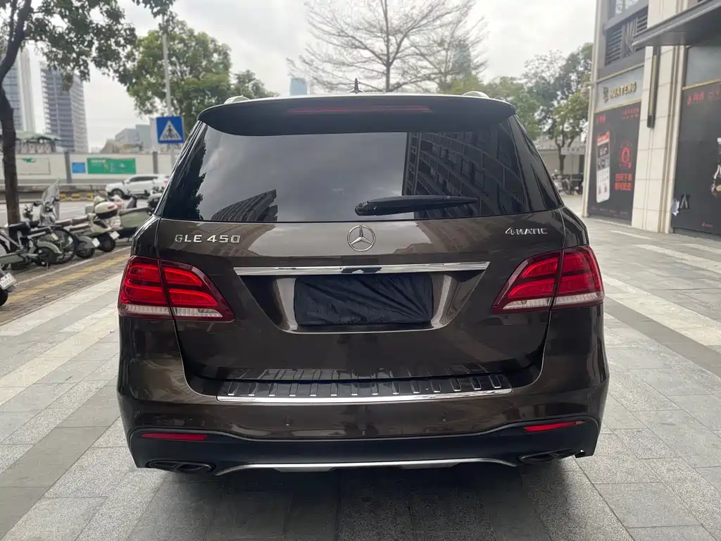 Mercedes-Benz GLE 2017 — фото 12