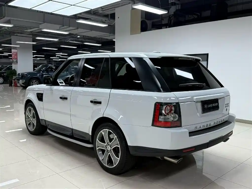 Land Rover Sport 2011 — фото 5