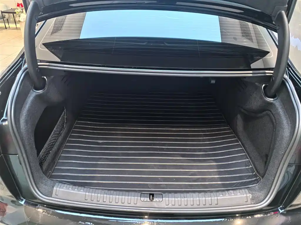 Audi A6L 2023 — фото 12