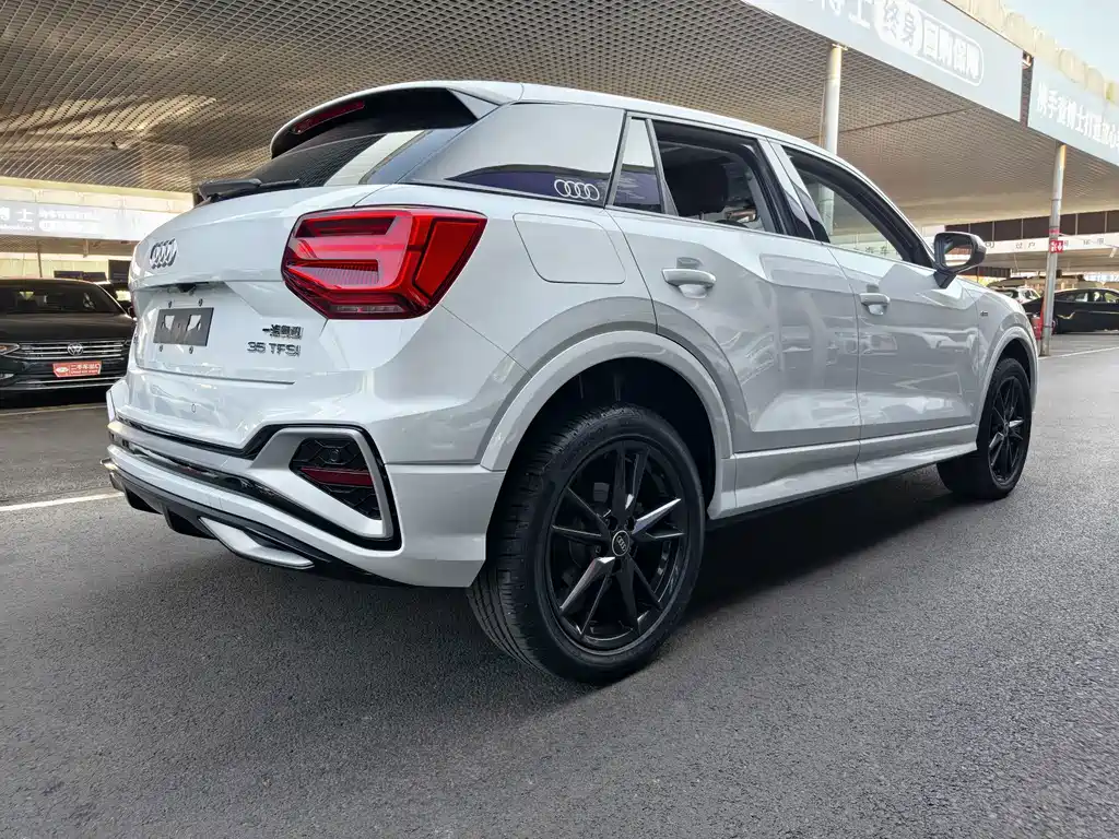 Audi Q2L 2022