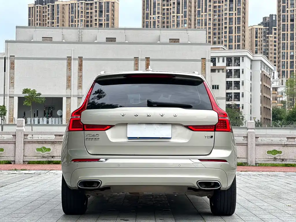 Volvo XC60 2021