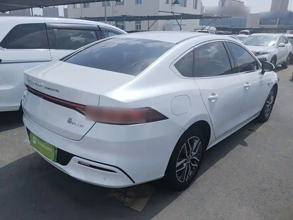 BYD Qin PLUS 2022 — фото 7