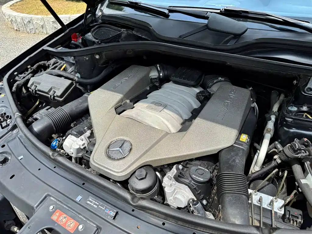 Mercedes-Benz M-Class AMG 2011 — фото 19