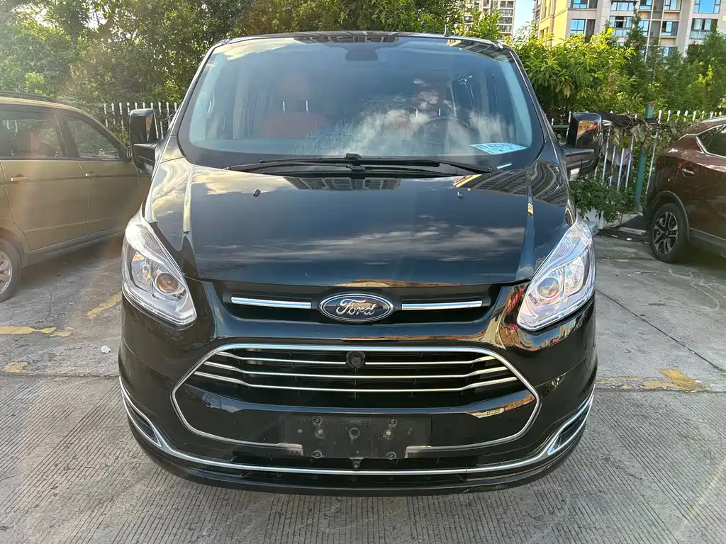 Ford Tourneo 2022 — фото 2