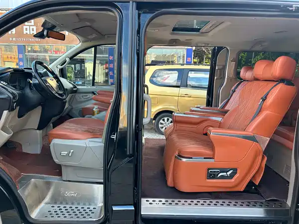 Ford Tourneo 2022