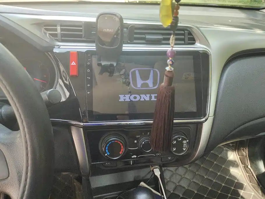 Honda City 2017 — фото 13