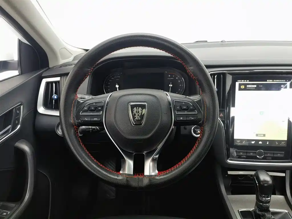 Roewe i6 Classic 2017 — фото 11